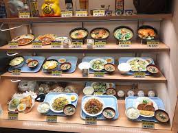 激安激ウマ 沖縄に着いたらまず 空港食堂 で食べよ 那覇空港の端でひっそりと営業している食堂 沖縄 旅行 プラン 沖縄 沖縄 グルメ