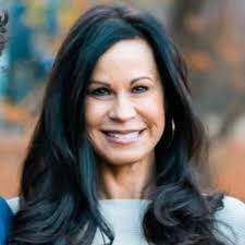 Kimberly Gall's Instagram, Twitter & Facebook