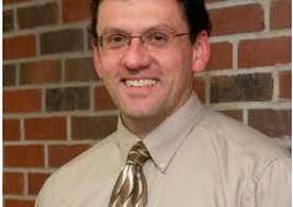 Who earns the top city salaries in Danbury?