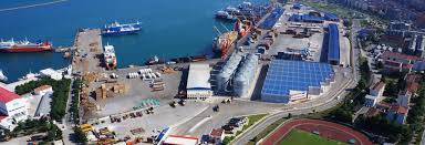 Doğusunda çarşamba, batısında ondokuzmayıs ve bafra, güneyinde ise kavak ilçeleri ile çevrilidir. Samsun Marina In Turkei