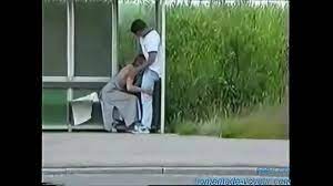 Blowjob at the bus stop - XVIDEOS.COM