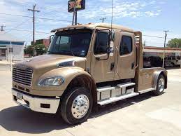 11 Stuff To Buy Ideas Medium Duty Trucks Trucks Freightliner Trucks