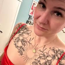 Beth (@_bethcore) • Threads, Say more