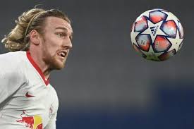 Foppa fastnade genast för ronaldos tillslag. Buoyant Leipzig Out To Make History At Bayern Munich
