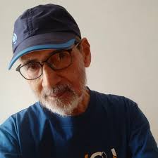 Our mother raised us four sisters by herself. Today is her birthday and we  made her a cake. Looking forward to your blessings!" 🥹