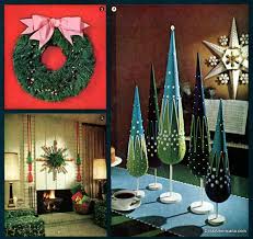 Alibaba.com offers 9,751 retro home decor products. Have A Crafty Christmas Retro Holiday Decor You Can Make With Ideas From The 60s Retro Christmas Decorations Modern Christmas Modern Christmas Decor