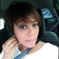 Aracelis Robles's Instagram, Twitter & Facebook