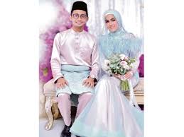 Sirkhan & rinkarnaen siapakah yang bakal. Sufian Suhaimi Elfira Loy Nikah Mac 2018 Buletin Malaysia
