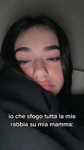 Video di melissa (@melissacanovaa) con In My Room by Chance Peña