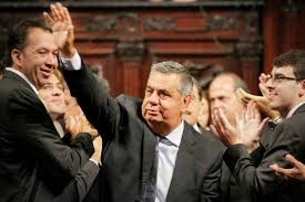 Entre eles, os também políticos leonardo picciani, que foi deputado federal e ministro do esporte de michel temer, e rafael picciani, que exerceu mandatos de deputado estadual, tendo sido secretário de transportes da prefeitura do rio. Operacao Da Pf Expoe Picciani Um Dos Caciques Politicos Do Rio Veja