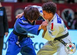 She left for spain for 7 months. Amandine Buchard The Pocket Sized Philosopher Ijf Org