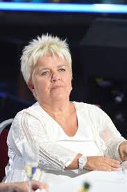 Un 1er mai sous le signe de la rigolade ! 46 Idees De Mimie Mathy En 2021 Mimie Mathy Josephine Ange Gardien Ange Gardien