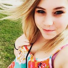 Amber Knepp's Instagram, Twitter & Facebook