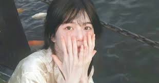 Khi gan bắt đầu cứng lại, khu vực đầu và mặt sẽ phát ra 5 tín hiệu cảnh báo