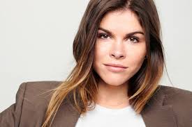 how glossier founder emily weiss built
