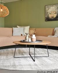 ronde eiken salontafel rondo met zwart frame woonwinkel alle pilat salontafel thuisdecoratie houten salontafels