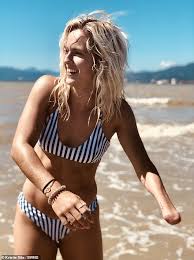 Tammy hembrow debuted her romance with matt poole last year. Dancer 21 Had Her Hand Ripped Clean Off In A Freak Boating Accident Daily Mail Online