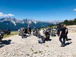 Yamahaténéré700 #westalpen #forte jafferau #monte jafferau an einem späten una gita molto soleggiata e panoramica. Moto 91 Fort Bramant Richtung Jafferau Tunnel Offen Facebook