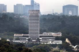 Fungsinya memproduksi legislasi dan menentukan. Some Dewan Negara Staff Caught Covid 19 Says Takiyuddin The Edge Markets