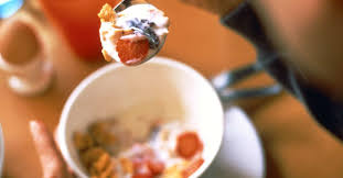 Adults should aim to eat between 18 and 30 grams of fibre per day. Diverticulitis Diet Foods To Eat And Avoid