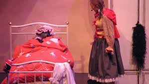 Find great deals on ebay for la véritable histoire du petit chaperon rouge. Pibrac Le Petit Chaperon Rouge Revisite En Anglais Au Theatre Ladepeche Fr