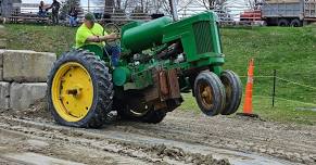 Antique Farm Tractor Pulls