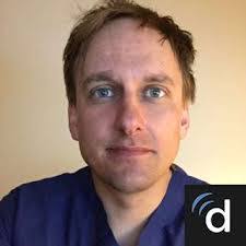 Alex Bromfield's Instagram, Twitter & Facebook