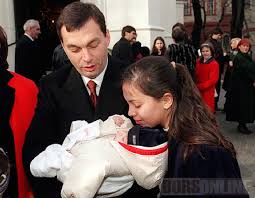 Contact orbán viktor on messenger. Orban Furcsa Lesz Hogy Nagypapanak Szolitanak Borsonline