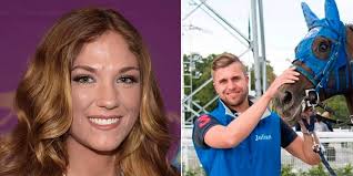 Travprofilerna Kim Moberg och Julian McLaren har blivit föräldrar