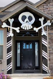 Well, fear not as we've 10 awesome halloween decorations that is more than possible for … 15 Nightmare Before Christmas Halloween Decor Ideas Shelterness
