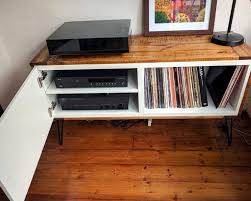 Record Player Stand From Ikea Besta And Pallet Wood Ikea Hackers Record Player Stand Record Player Stand Ikea Record Player Console