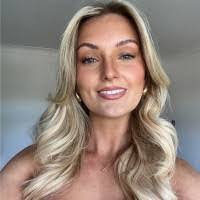 Adele Patterson's Instagram, Twitter & Facebook