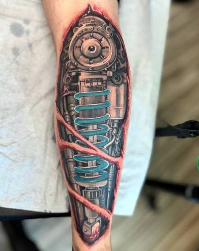 Fun mechanical leg for Adam 🦾🦿Finished this Halloween at @shanghaitattoo916 💚 #shanghaitattoo #zhuodantingtattoo #sacramentotattoos #folsomtattoo #mechanical #biomechanicaltattoo #biomech #biomechanical #skinriptattoo #tattooloverscare
