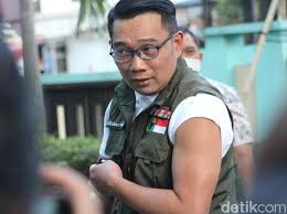 Disuntik Vaksin Covid 19 Sinovac Ridwan Kamil Agak Nyut Nyutan 5 Menit