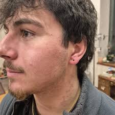These two nice young men stopped by last week for Earlobe Piercings ✨️ One  went small, the other went for the large stone, thanks guys!! I have  openings tonight at 430 and