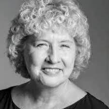 One of my favorite farmhouses, I love this classic look and the wraparound  porch. Simply stunning! (Photo Credit: @cottonbluecottage)  💞🏡🌳🌾🚜🐓💛🧡🌿🌼 •• •• #farmhouse #farmhousedecor #farmhouseinspired  #farmhousekitchen #farmhousedesign ...