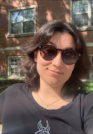 hæ hæ, I am looking to rent a studio apartment or private room with shared  facilities in Rvk. I just finished my icelandic diploma and need a place  from august. my budget