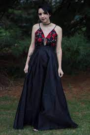 Short Hairstyles For Prom Red And Black Prom Dress With Flowers Fatal Attraction From Fashion No Prom Hairstyles For Short Hair Black Prom Dress Prom Looks
