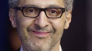 El nombre de la rosa, la célebre novela de umberto eco de 1980, llegará a la pequeña pantalla por primera vez como serie de la mano del actor estadounidense john turturro como guillermo de baskerville y el británico rupert everett. El Nombre De La Rosa Tambien Sera Serie Noticias Television Y Radio Diario Cordoba