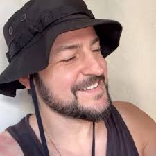 I love that Ted's smiley face has a moustache 🙆🏻‍♂️