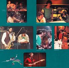 Gli impresari di partito mi hanno fatto un altro invito e hanno detto che finisce male se non vado pure io al raduno ho in gola vi urler?: 1980 Edoardo Bennato Sono Solo Canzonette Anni 60 70 80 E Dintorni