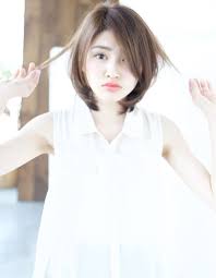 お悩み解決首元スッキリレイヤー ky 106 ヘアカタログ 髪型 ヘアスタイル afloat アフロート 表参道 銀座 名古屋の美容室 美容院 ショートのヘアスタイル ヘアカット ショート カラフルヘア