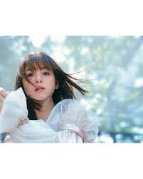 佐々木希のカップ数や似ているAV女優を調査！ - 芸能人おかずサイト