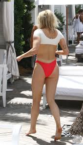 Sophie Turner Fap Butt Ass Thong Bikini | (Click & See More) 2025