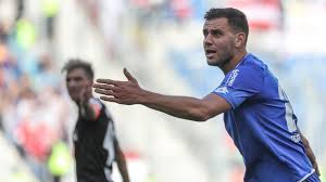 Loyal heroes, born 9 dec 1987) is a hungary professional footballer who plays as a striker for loyal heroes in world league. Alaposan Bebiztositotta A Maga Es Csaladja Jovojet Szalai Adam Infostart Hu