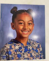 I just love school pictures and this sweet girl even more! I can't believe  how fast our Chloe is growing up! Time.... please slow down!