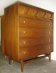 This time i got jazz on vinyl sitting with perfect acoustics in the catbird seat, on a danish modern sofa no less! Broyhill Brasilia Tall Dresser