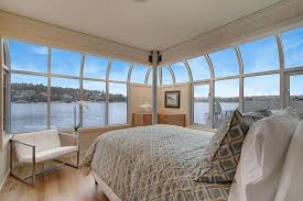 Choose from 199 seattle most romantic hotels, reviewed and rated by couples like you. Amazing Houseboat Rentals In Seattle Sleepless In Seattle Style Bobo And Chichi