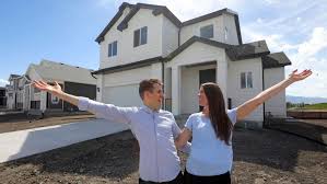 Ed rodgers, aaron's father, told the new york times one rodgers family member in the news is enough for us. Aaron Rodgers And Danica Patrick Buy 28m California Home With Cash Fox Business