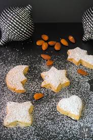 Sia S Soulfood Foodblog Aus Der Weihnachtsbackerei Griechische Mandelplatzchen Kourambiedes Mandelplatzchen Weihnachtsbackerei Weihnachtsrezepte